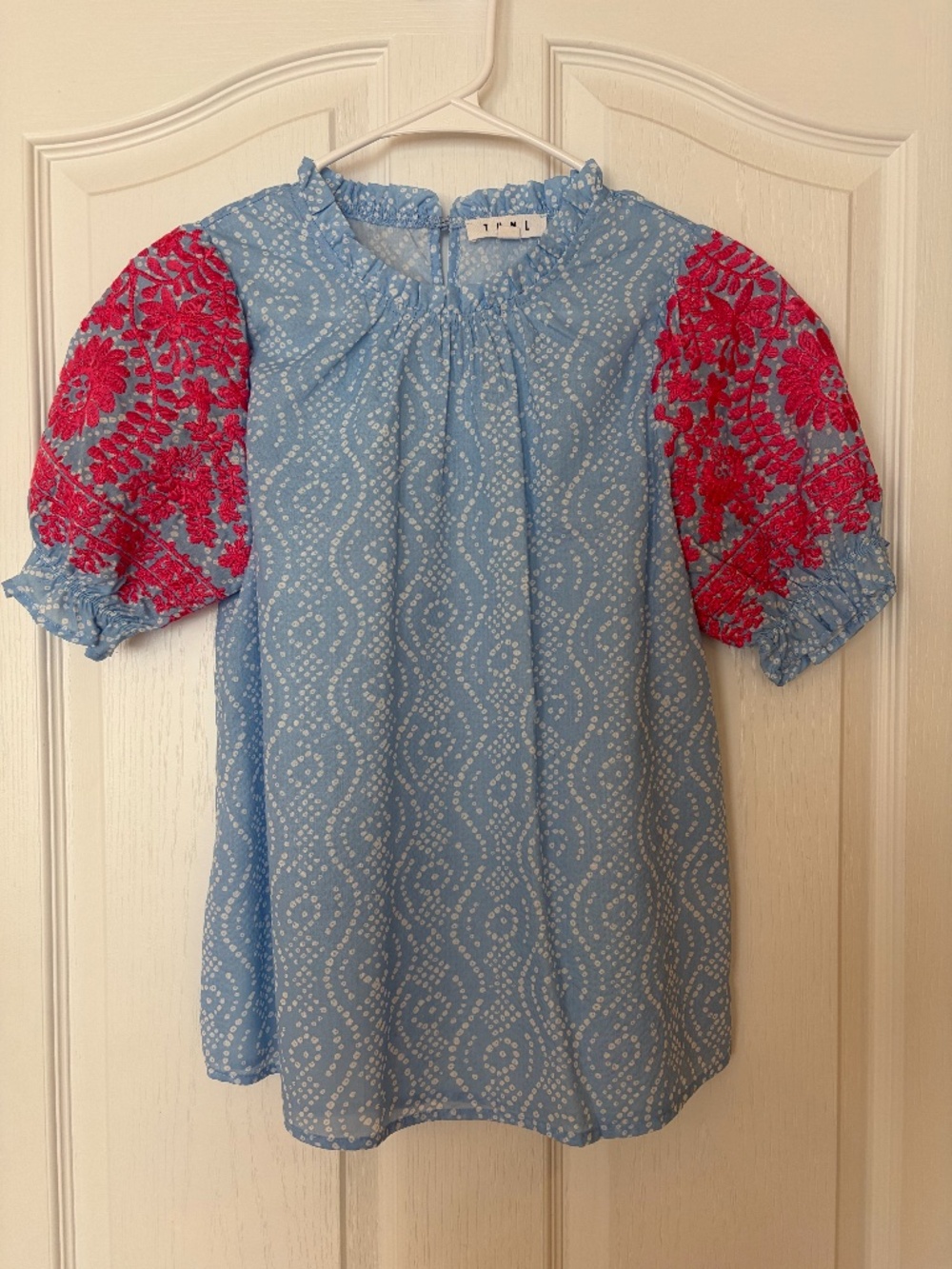 THML Light Blue/White Puff/Embroidered Sleeve & Ruffle Collar Top - XS